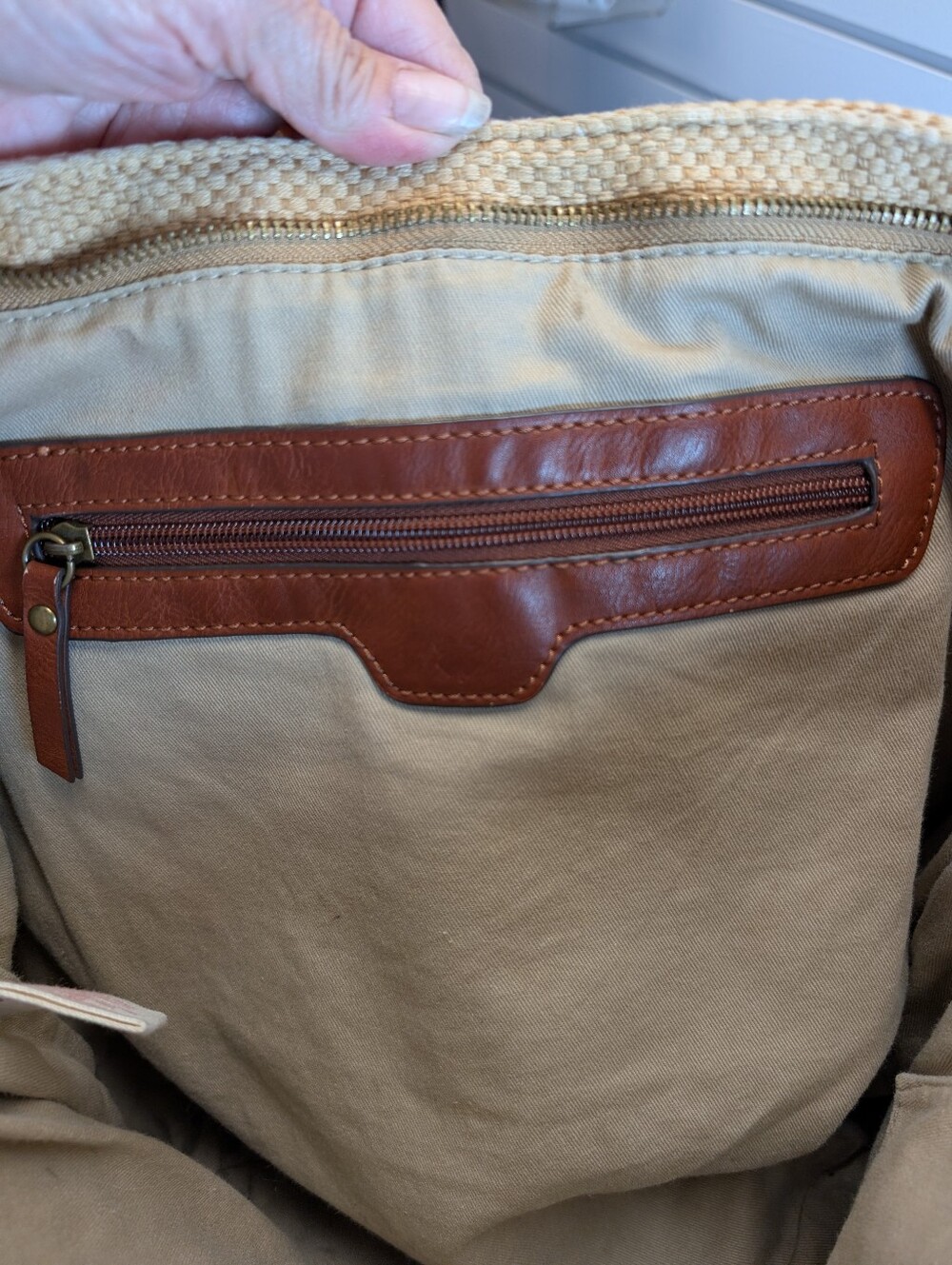 Lucky Brand Graphic Zippered Woven Tote With Interior/Exterior Pockets - Picture 7 of 10